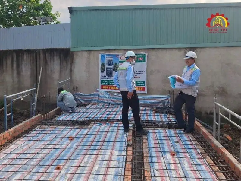 Giai đoạn thi công phần thô nhà 2 tầng cho gia đình anh Thế Lữ tại Thủ Dầu Một Xây dựng Nhất Tín 1