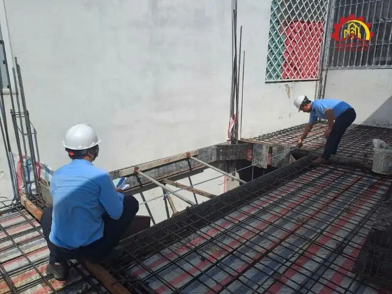 Giai đoạn thi công phần thô nhà 3 tầng, 1 tầng lửng, 1 tum và sân thượng cho gia đình nhà anh Ngoan tại Gò Vấp Xây dựng Nhất Tín 1
