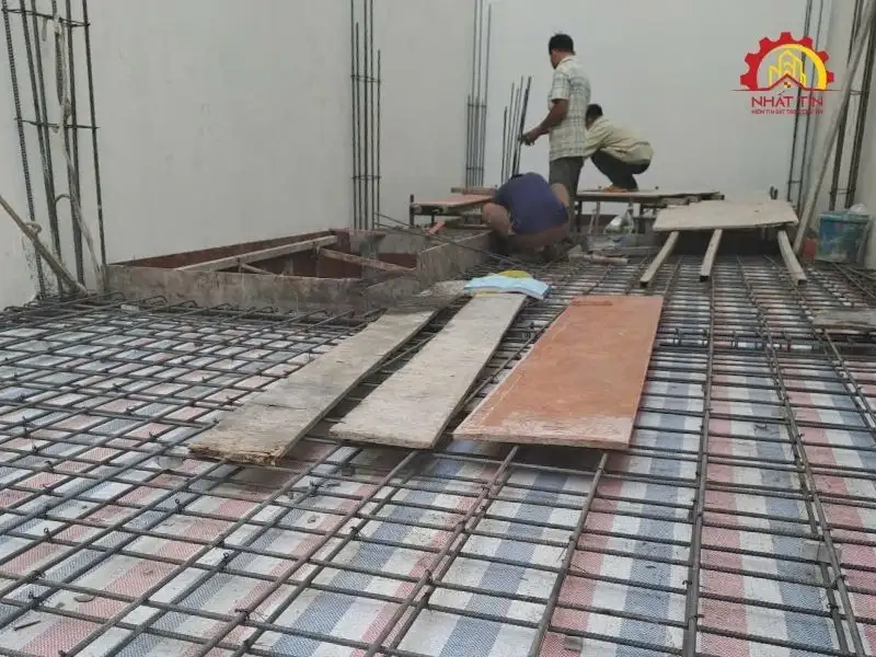 Giai đoạn thi công phần thô nhà 3 tầng, 1 tầng lửng, 1 tum và sân thượng cho gia đình nhà anh Ngoan tại Gò Vấp Xây dựng Nhất Tín 1