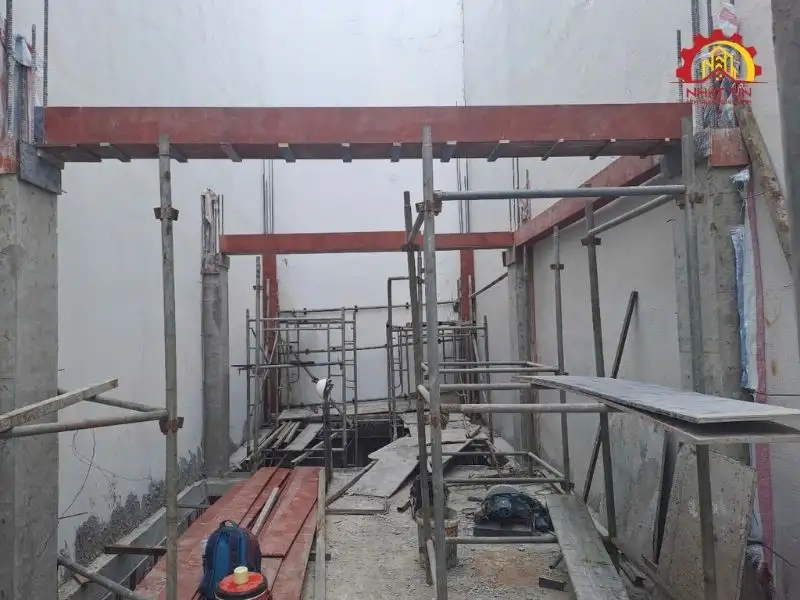 Giai đoạn thi công phần thô nhà 3 tầng, 1 tầng lửng, 1 tum và sân thượng cho gia đình nhà anh Ngoan tại Gò Vấp Xây dựng Nhất Tín 1