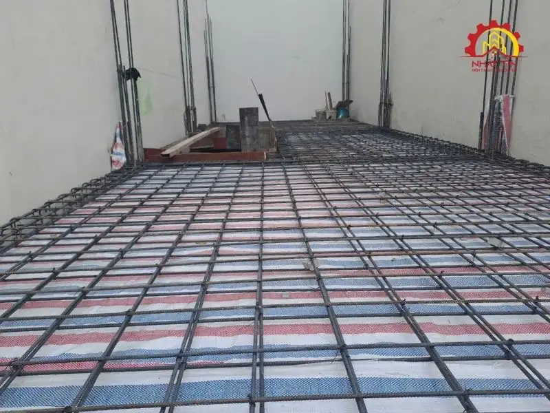 Giai đoạn thi công phần thô nhà 3 tầng, 1 tầng lửng, 1 tum và sân thượng cho gia đình nhà anh Ngoan tại Gò Vấp Xây dựng Nhất Tín 1