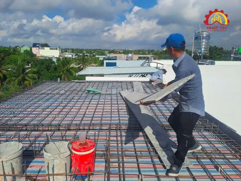 Giai đoạn thi công phần thô nhà 3 tầng cho gia đình nhà anh Vân tại Long An Xây dựng Nhất Tín 1
