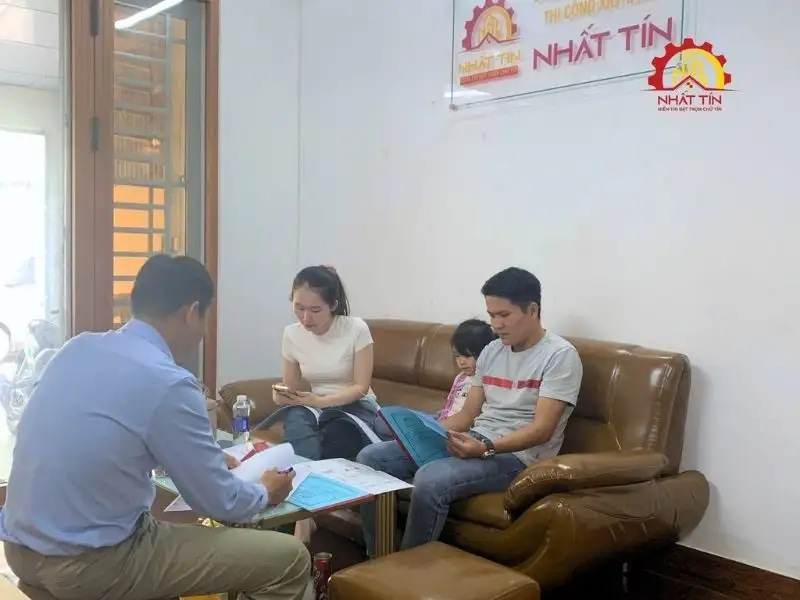 Giai đoạn thỏa thuận và ký kết hợp đồng với gia đình anh Ngoan Xây dựng Nhất Tín 1