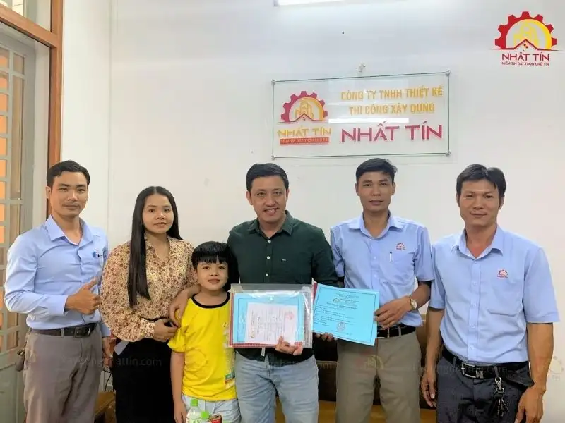 Giai đoạn thỏa thuận và ký kết hợp đồng với gia đình anh Vân Xây dựng Nhất Tín 1