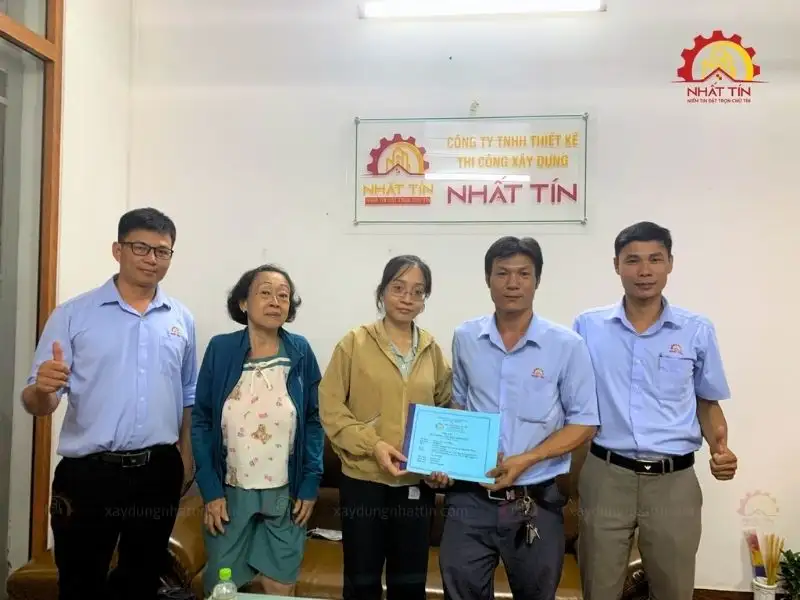 Giai đoạn thỏa thuận và ký kết hợp đồng với gia đình chị Hằng Xây dựng Nhất Tín 1