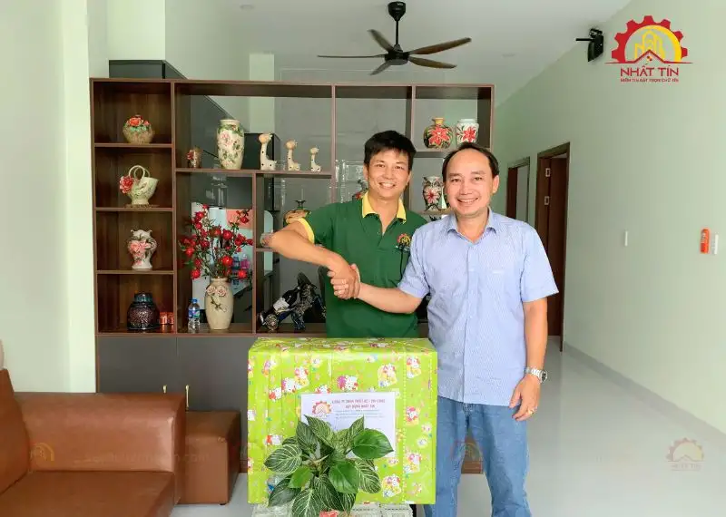 Bàn giao nhà anh Sơn Long An Xây dựng Nhất Tín