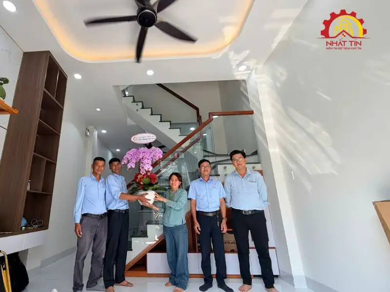 Bàn giao - Khoảnh khắc ngôi nhà chính thức sẵn sàng đón gia chủ Xây dựng Nhất Tín