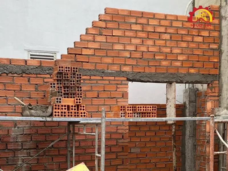 Giai đoạn thi công phần thô – Từng bước dựng nên khung nhà vững chắc Xây dựng Nhất Tín 1