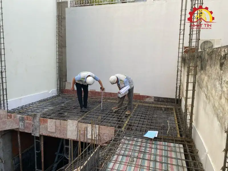 Giai đoạn thi công phần thô – Từng bước dựng nên khung nhà vững chắc Xây dựng Nhất Tín 1