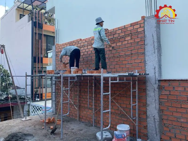 Giai đoạn thi công phần thô – Từng bước dựng nên khung nhà vững chắc Xây dựng Nhất Tín 1